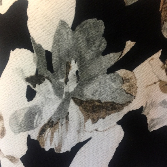 Soprano romper 🖤 - Picture 6 of 7